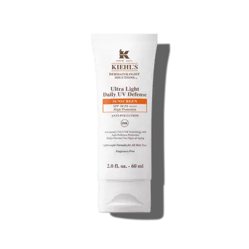 En 30 ml flaska med Kiehl’s Ultra-Light Daily UV Defense mot en vit bakgrund.