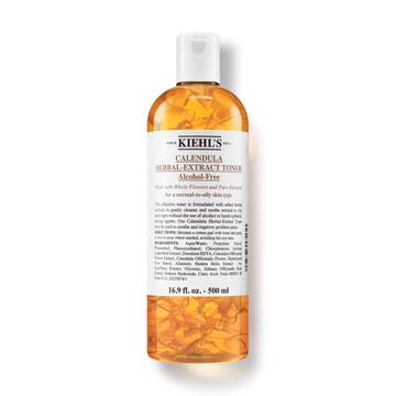 En 250 ml flaska av Kiehl's Calendula Herbal-Extract Toner med en klar vatska og gyllene nyans.