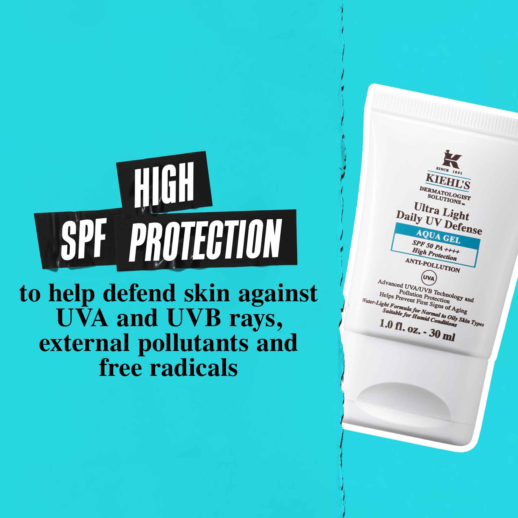 En tub med Ultra Light Daily UV Defense Aqua Gel mot en blå bakgrund med texten: "Hogt SPF-skydd for att hjalpa till att forsvara huden mot UVA- och UVB-strålar, yttre fororeningar och fria radikaler."