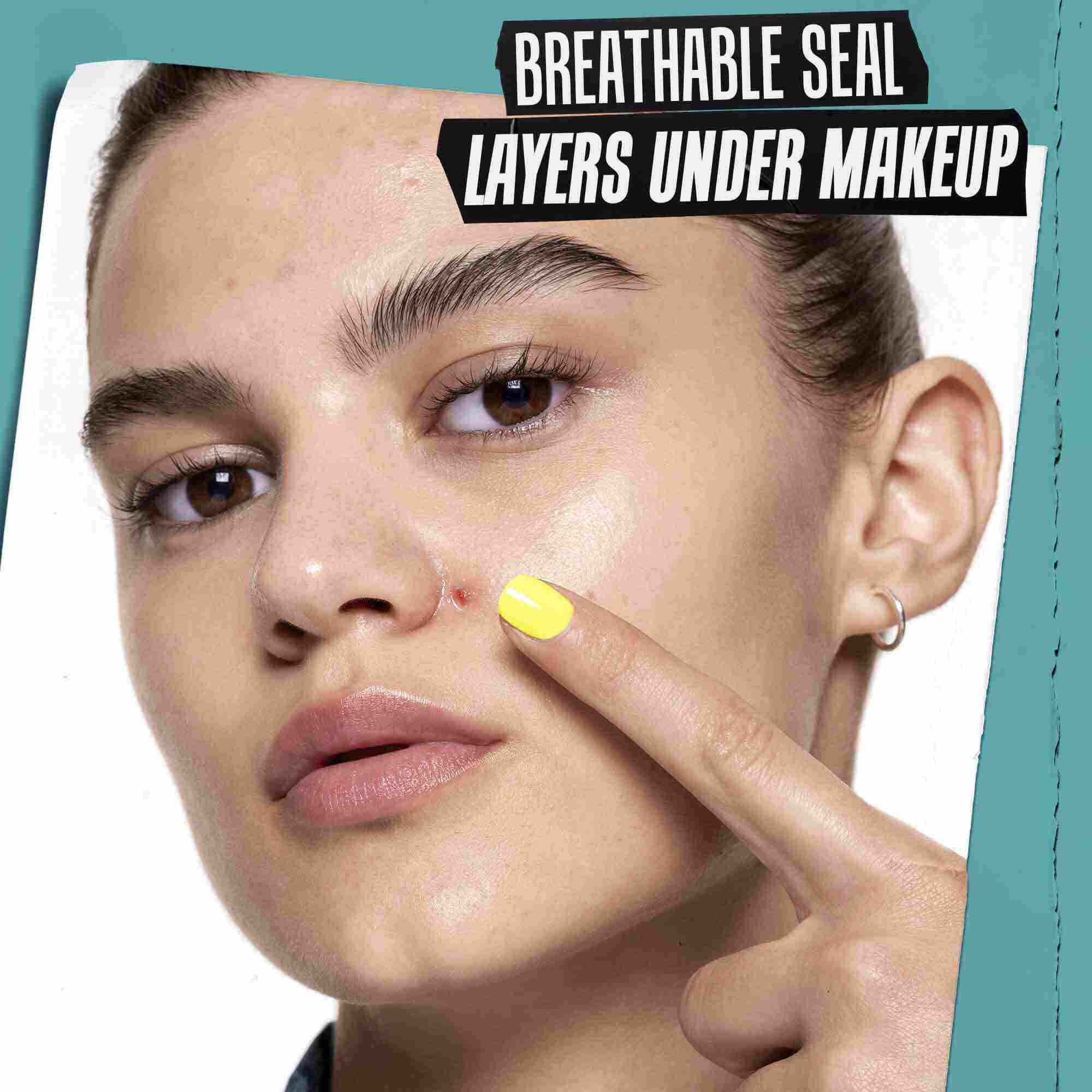 Applicering av Truly-Targeted Blemish-Clearing Solution på huden.