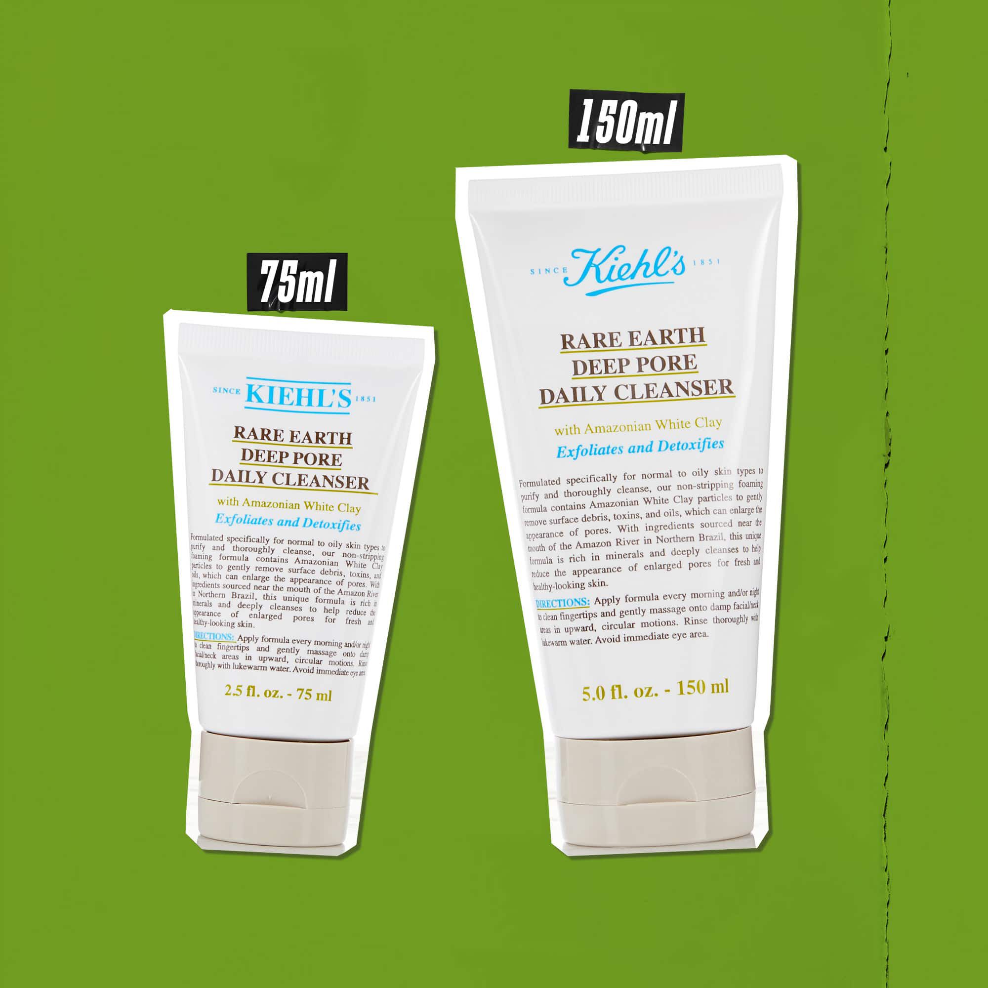 Tre tuber Rare Earth Deep Pore Daily Cleanser i olika storlekar (75 ml, 125 ml, 150 ml) mot en gron bakgrund.