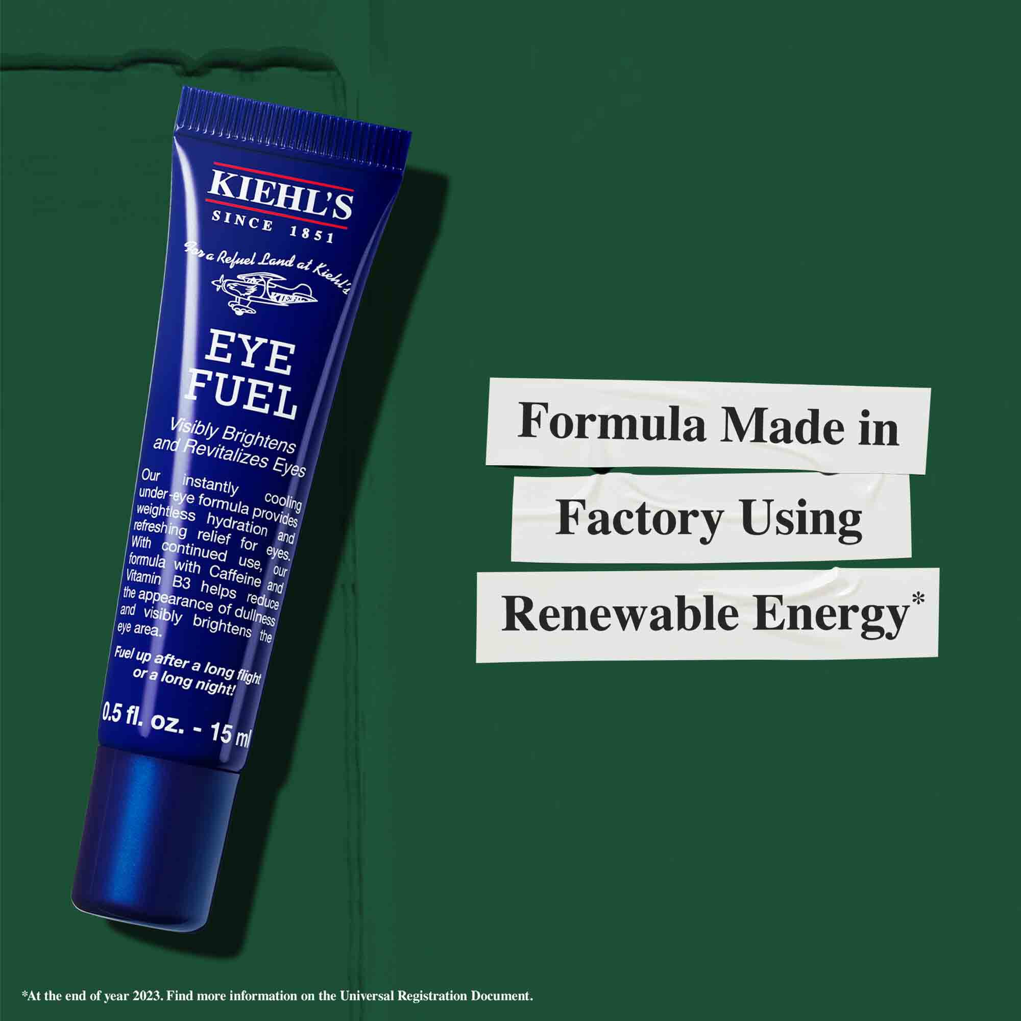 Tub med Facial Fuel Eye Fuel med text som betonar hållbarhet: "Formel framstalld i en fabrik som anvander fornybar energi."